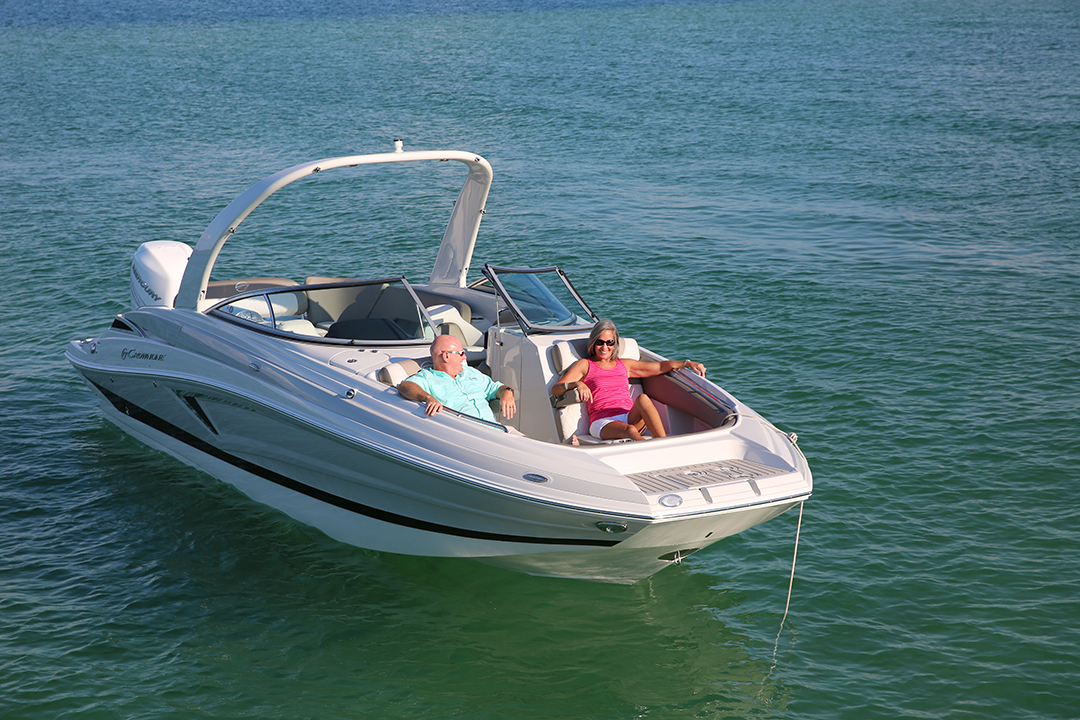 crownline-boats-cross-sport-xs-e285xs-02